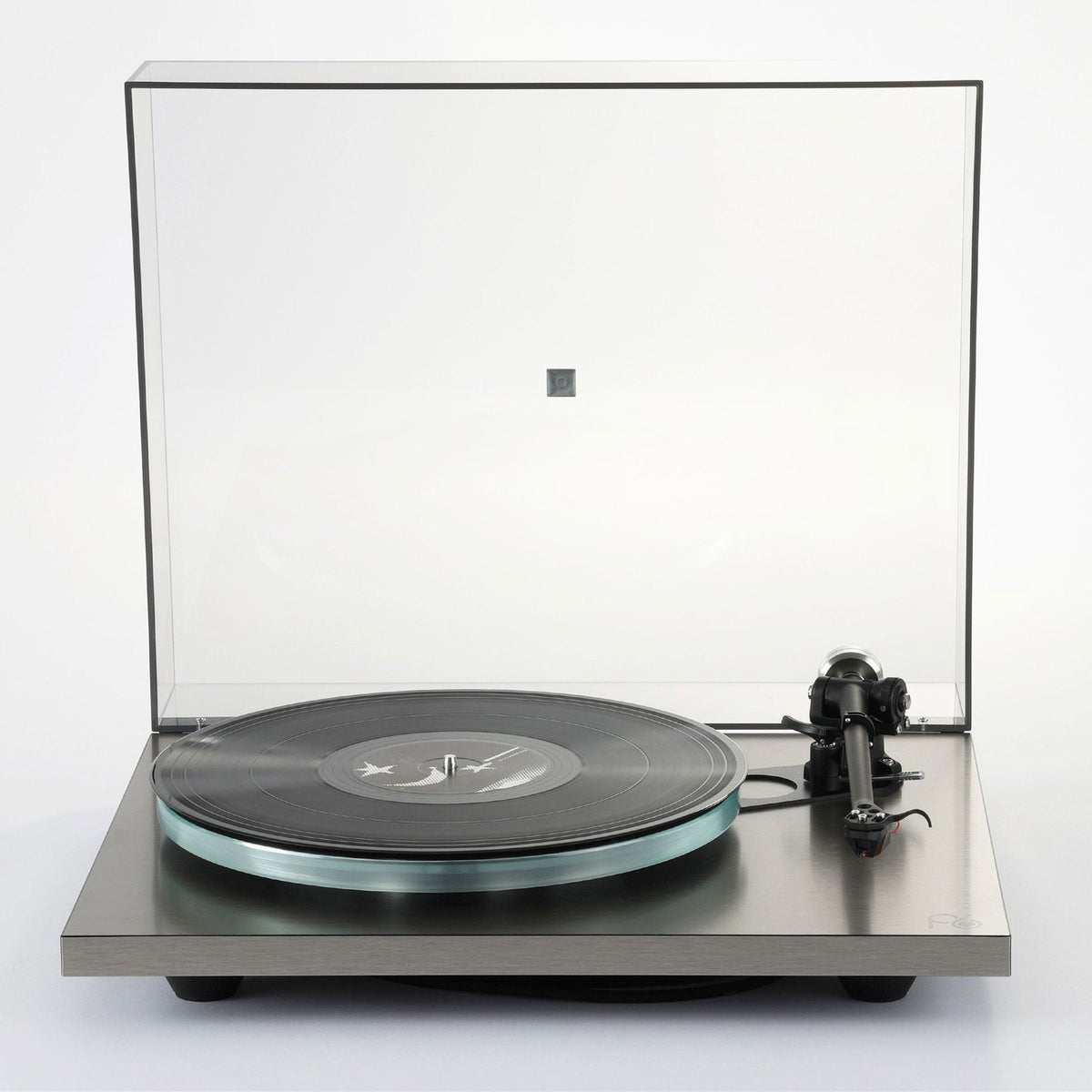 Rega: Planar 6 RS Turntable w/ ND9 Cartridge - Aluminum
